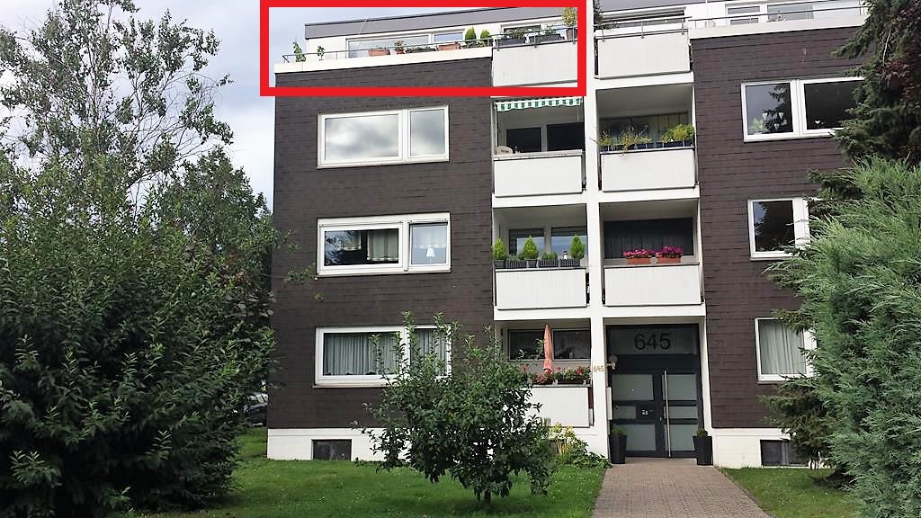 Top gepflegte 2 Zimmer Wohnung mit gemütlichem Balkon und Stellplatz im schönen Pulheim- Stommeln!